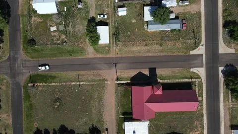 Aerial top down of remote desert town road historic route 66 midpoint Adria.. Video stock 321023180