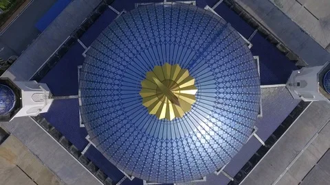 Aerial top down view of Abdullah Fahim Mosque, Kepala Batas, Penang, MALAYSIA. 스톡 동영상 87260134