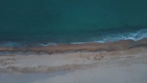 Aerial top down view of blue beach during summer near Palamos Costa Brava 스톡 동영상 246301513