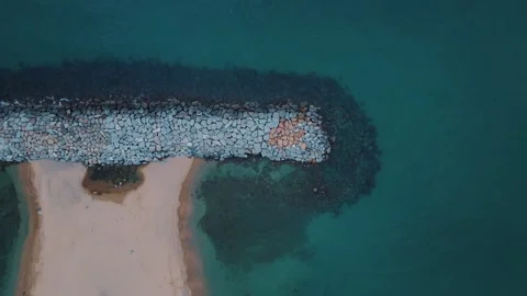 Aerial top down view of blue beach during summer near Palamos Costa Brava 스톡 동영상 246301532