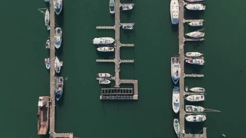 An aerial top down view of boats in a harbor in Southwest Harbor, Maine, USA. Stock Footage 339369420