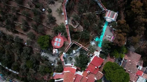 Aerial top down view of Casa Dali house of Salvador Dali in Port Lligat Cos.. 스톡 동영상 245912649