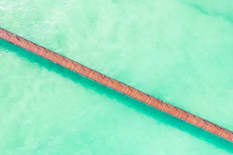 Aerial top down view from drone of a luxurious tropical island paradise re... 스톡 사진