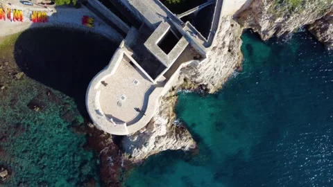 Aerial top down view of fort bokar in dubrovnik, croatia Stockbeeldmateriaal 337080476