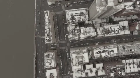 Aerial Top Down View NYC Winter FDR Drive 4K LOG Vídeos de archivo 264549007