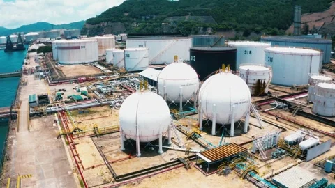 Aerial top down view over oil refinery or chemical factory refining complex.. Stock Footage 256673044