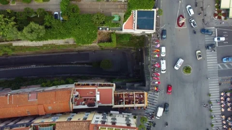 Aerial top down view of piazza tasso in sorrento with city traffic Video stock 344744016