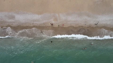 Aerial top-down view of a resort beach Vídeos de archivo 337042125