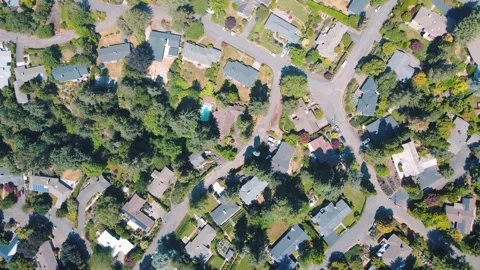 Aerial top down view of suburbs neighborhood Portland nature view on sunny .. Vídeos de archivo 295158541