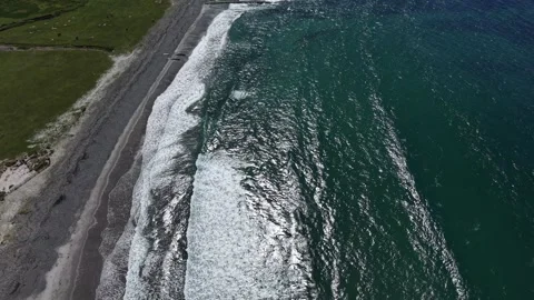 Aerial Top Down View of Tromora West Bay Beach Vidéo 335621310