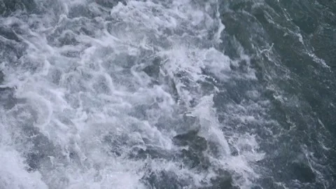 Aerial top view on big waves Stock-Footage 170031208