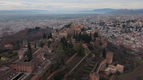 Aerial top view of a circular renaissance palace courtyard 스톡 동영상 343325531