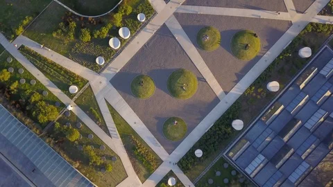 Aerial Top View of Geometrical Patterns of a Green Rooftop in Buenos Aires 스톡 동영상 96313775