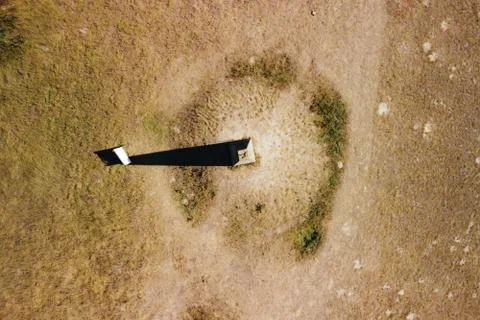 Aerial top view of pyramidal shape topographic cote in the Deliblato Sands, o Foto stock