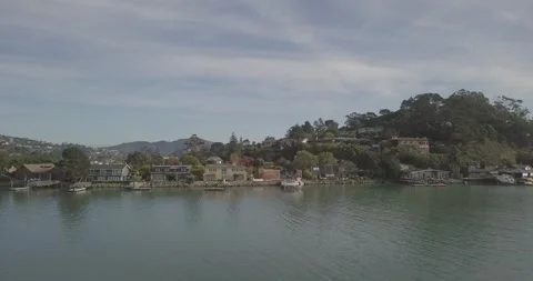 Aerial Tracking Shot of Docks and Water 库存影片 146299581