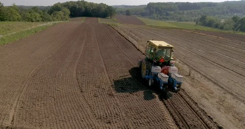 Aerial Tractor 30 库存影片 90350763