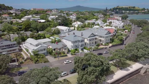 Aerial: Typical homes in the suburb of Devonport, Auckland, New Zealand Stock-Footage 169249223