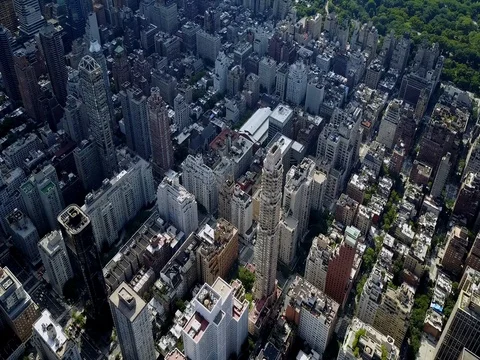 Aerial of Upper East Side, New York City Vídeos de archivo 77329043