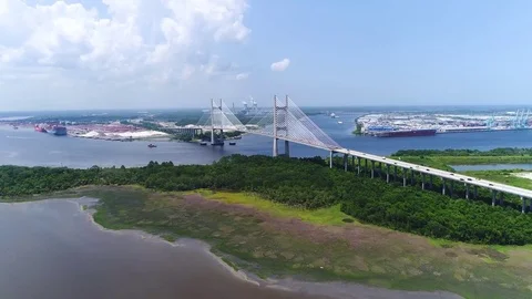 Aerial Video of a Cable Bridge #09 Vídeos de archivo 77490738