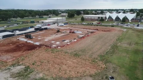 Aerial Video of the Concrete Construction of the Valor Center in Springfield, MO Vídeo Stock 245372453