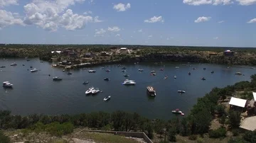 Aerial video of Hell's Gate on Possum Kingdom Lake. Stockbeeldmateriaal 85676043
