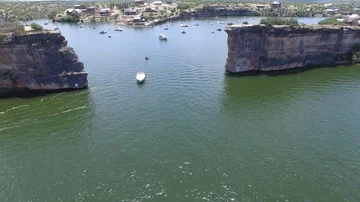 Aerial video of Hell's Gate on Possum Kingdom Lake. Stockbeeldmateriaal 85676046