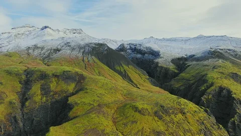 Aerial video of Iceland dramatic mountain landscape. Video stock 125252869