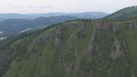 Aerial video in a mountain range, with a drone. Stock Footage 96348542