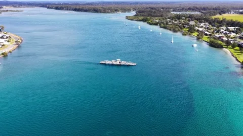 Aerial Video of Settlement Point Ferry Crossing Hastings River Vídeo Stock 343244147