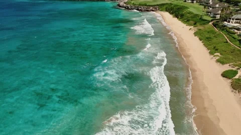 Aerial video of waves at Ironwoods beach, Maui Video stock 252153422