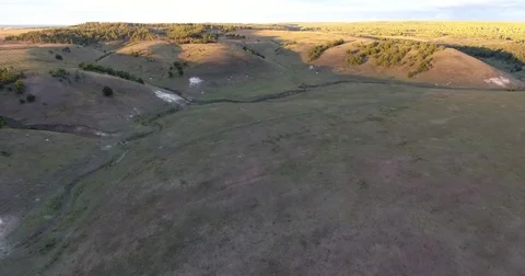 Aerial View. 4К Flight flight over beautiful field and hills Stockbeeldmateriaal 74277327