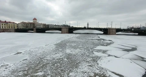 Aerial view. 4K OLD BRIDGE PETERSBURG. Flying on a quadcopter. Winter Video stock 103643267