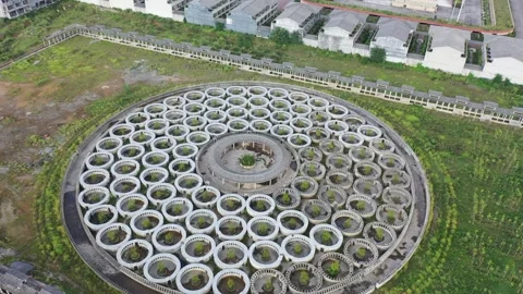 Aerial View of Abandoned Circular Building Complex in Dushan, Guizhou, China Vídeos de archivo 345156115