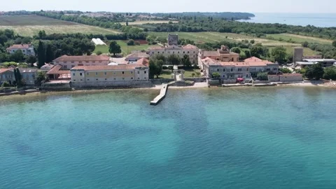 Aerial view of the abandoned Dajla monastery in Istria, Croatia. 库存影片 341875729