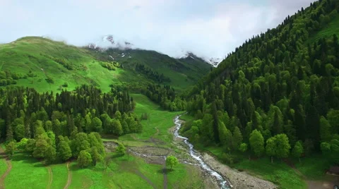 Aerial view above Caucasus mountain Vídeos de archivo 64898068