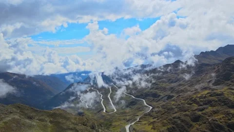 Aerial view of the Abra Malaga ring road in the Cusco region, Peru Video stock 202178470