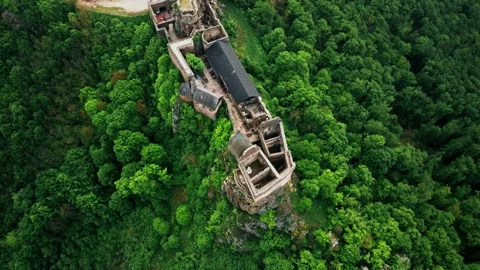 Aerial view of Aggstein Castle - Austria Aggstein Stockbeeldmateriaal 243201378