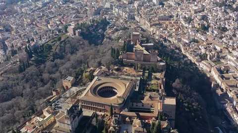 Aerial view of of Alhambra, castle/palace complex - city Granada, Spain, Europe Vídeo Stock 101603198