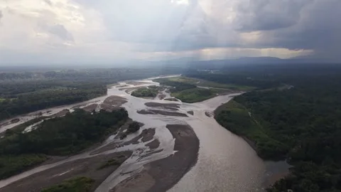Aerial View of Amazon Rainforest River in Ecuador Vidéo 336491982