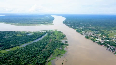 Aerial view of the Amazon River in Leticia, Colombia Vídeo Stock 330925847