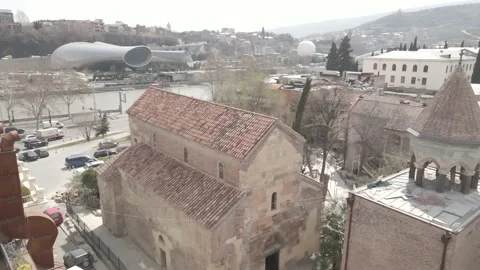 Aerial view of ancient basilic cathedral of Anchiskhati in Tbilisi 库存影片 152230329