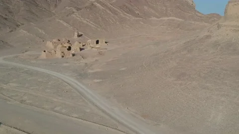 Aerial view of the ancient ruins in Yazd Province, Iran. Video stock 106972024