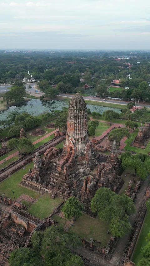 Aerial View of Ancient Wat Phra Ram Temple in Ayutthaya, Thailand Video stock 335586232