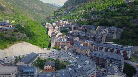 Aerial View of Andorran Mountain Townscape Encamp, Andorra Video stock 318371663