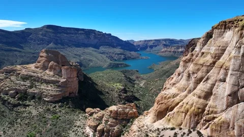 Aerial view of Apache Trail and Canyon Lake, United States. Stock-Footage 320165698