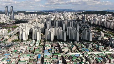 Aerial view of apartment complex building in Sang-dong, Bucheon-si, Gyeonggi 動画素材 139920223