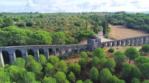 Aerial view of Aqueduto dos Pegões Altos (Aqueduct of  Pegões Altos), Portugal Stock Footage 156458773