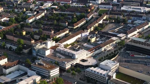 Aerial view around the old town of the city Wolfsburg Vídeos de archivo 306020170
