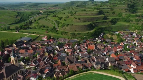 An aerial view around the old town of the city Vogtsburg Видео 309018767