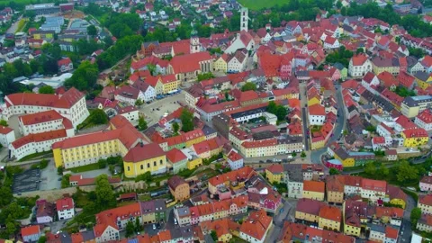 Aerial view around the old town of the city Sulzbach-Rosenberg in Germany 库存影片 337513689